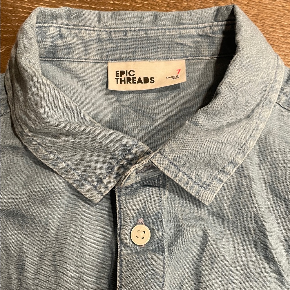 Button Down Shirt Epic Threads Long-Sleeve Cotton Blue Chambray Collar 7 Boys - Picture 2 of 5